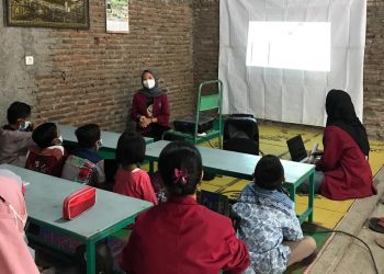 KKN Unisri Sosialisasi Bimbingan Merdeka Belajar dan Biasakan Anak Hidup Sehat di Masa Pandemi