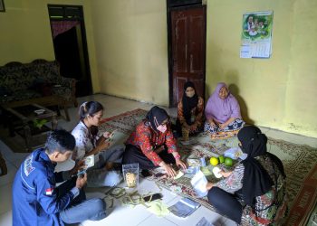 KKN-T MBKM Akuntansi UNISRI Laksanakan Sosialisasi Tentang Modernisasi Pada UMKM Desa Pojok, Mojogedang