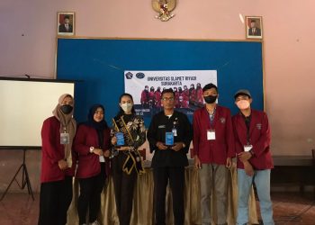 Pemutakhiran Data Kependudukan Desa Pojok oleh Mahasiswa KKN UNISRI Kelompok 22