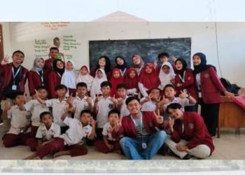 Sosialisasi Bahaya Berkendara Di Bawah Umur Pada Siswa MI Glintang