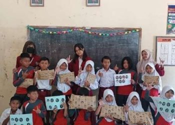 Sosialisasi Sikap Dasar Kepemimpinan Pada Siswa Sekolah Dasar Negeri Ngaglik