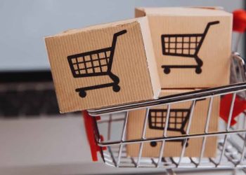 E-Commerce Indonesia: Peluang Emas dan Tantangan bagi UMKM Pasca IPO