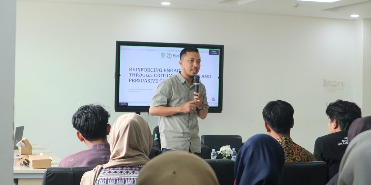 Critical Thinking and Persuasive Communication Training