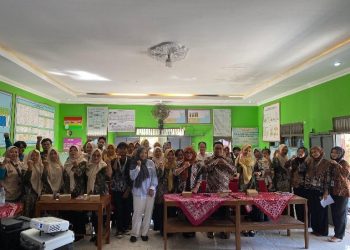 Sosialisasi Smart Parenting oleh KKN 189 UIN Surakarta di Desa Soka