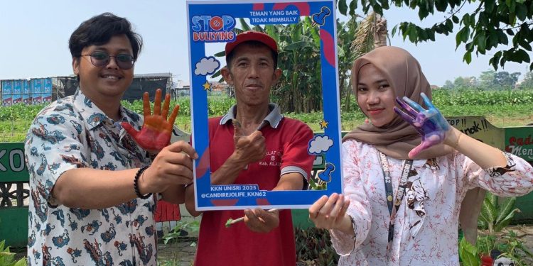 Mahasiswa KKN-PPM UNISRI 2025 Gelar Sosialiasi Peningkatan Literasi Stop Bullying