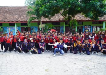 Sosialisasi Profesi, KKN Kelompok 17 Universitas Boyolali Ajak Siswa SDN Garangan Berani Bermimpi