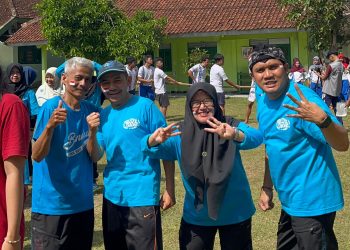 Guru dan Karyawan SMA Negeri 1 Mertoyudan Kompak Meriahkan Lomba Kemerdekaan Republik Indonesia ke-80