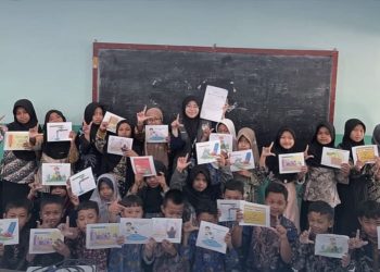 Mahasiswa KKN UNISRI Adakan Edukasi dan Sosialisasi Peduli Lingkungan Sejak Dini di MI Muhammadiyah Kahuman