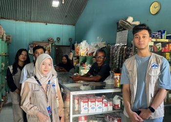 Mahasiswa KKN UNISRI Adakan Program Pendataan Usaha Mikro, Kecil, dan Menengah (UMKM) di Desa Kwaren