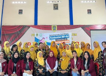 Mahasiswa Universitas Slamet Riyadi Sulap Air Cucian Beras Jadi Pupuk Cair Bernilai Tinggi Bersama Ibu-Ibu Desa Nangsri