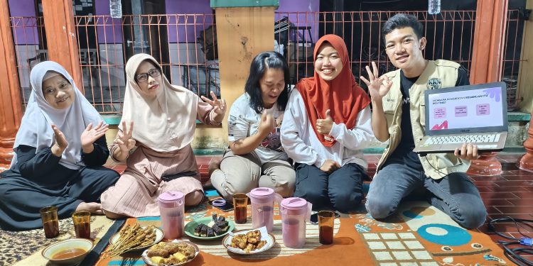Kuliah Kerja Nyata Universitas Slamet Riyadi Agendakan Latihan Keuangan Sederhana untuk Usaha Kecil