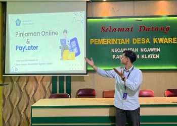 Sosialisasi Pinjaman Online dan Paylater untuk Ibu-Ibu PKK di Desa Kwaren