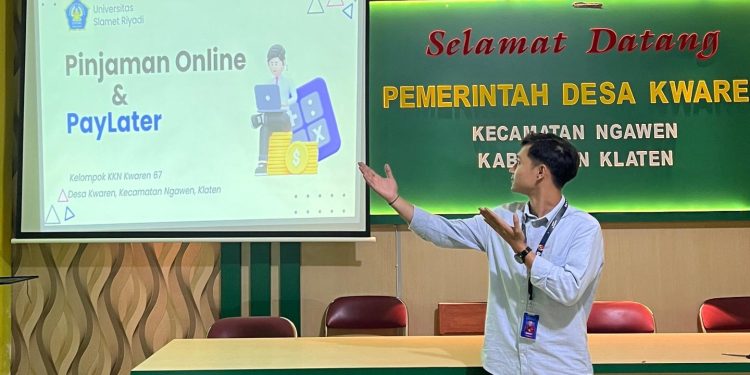 Sosialisasi Pinjaman Online dan Paylater untuk Ibu-Ibu PKK di Desa Kwaren
