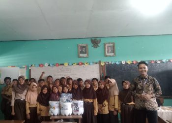 KKN UNISRI 2025; Membangun Karakter Peduli Lingkungan Sejak Dini Melalui Edukasi Pemilahan Sampah di SD N 2 Kwaren, Klaten