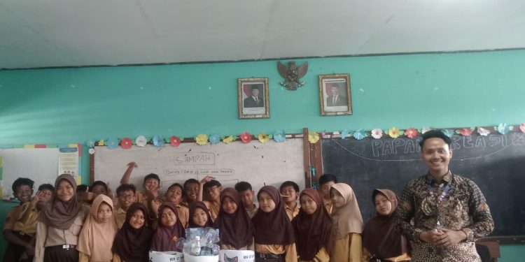 KKN UNISRI 2025; Membangun Karakter Peduli Lingkungan Sejak Dini Melalui Edukasi Pemilahan Sampah di SD N 2 Kwaren, Klaten