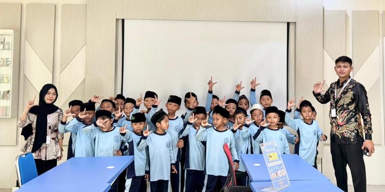 Mahasiswa Manajemen UNISRI Laksanakan Kegiatan Magang di Dinas Kearsipan dan Perpustakaan Kabupaten Karanganyar