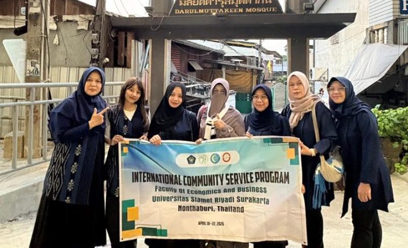 Foto: Dokumentasi kegiatan Strengthening Digital Financial Literacy and Simple Bookkeeping for Muslim MSMEs at Masjid Prasert Islam, Thailand.